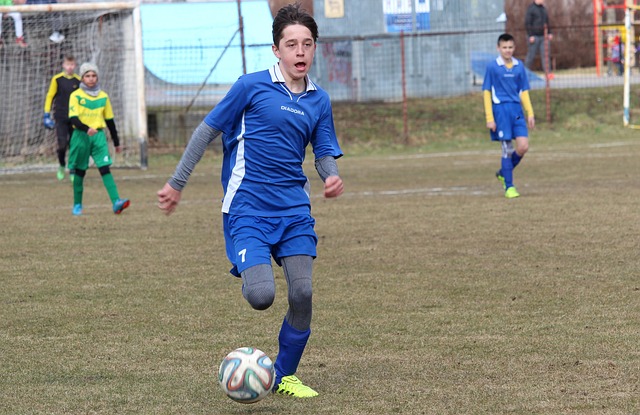 后防线中找 后防线中找